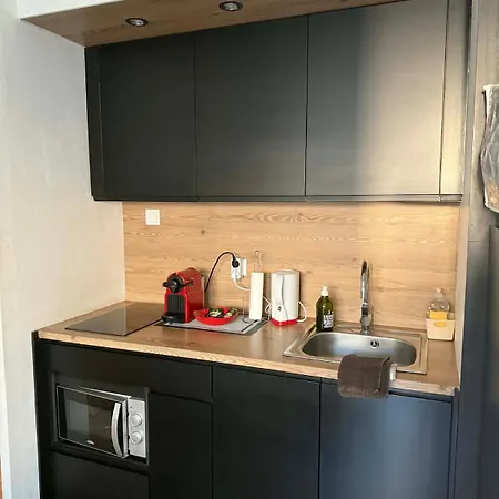 Renove Avec Parking - Aix Les Bains Hyper Centre - 10mn Du Bourget Apartment Aix-les-Bains