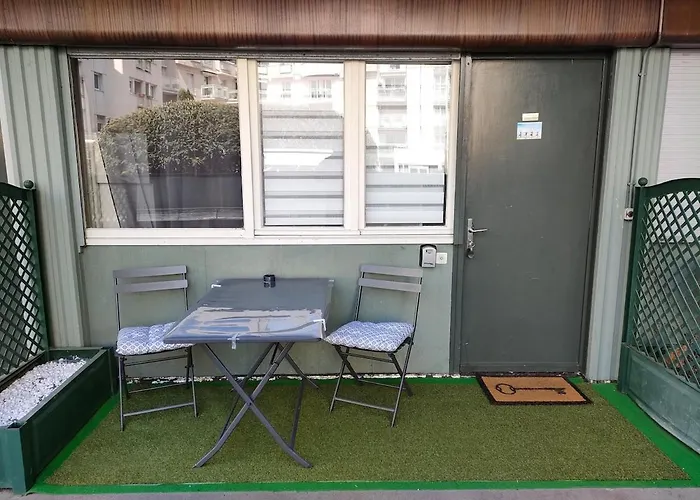 Renove Avec Parking - Aix Les Bains Hyper Centre - 10mn Du Bourget Apartment